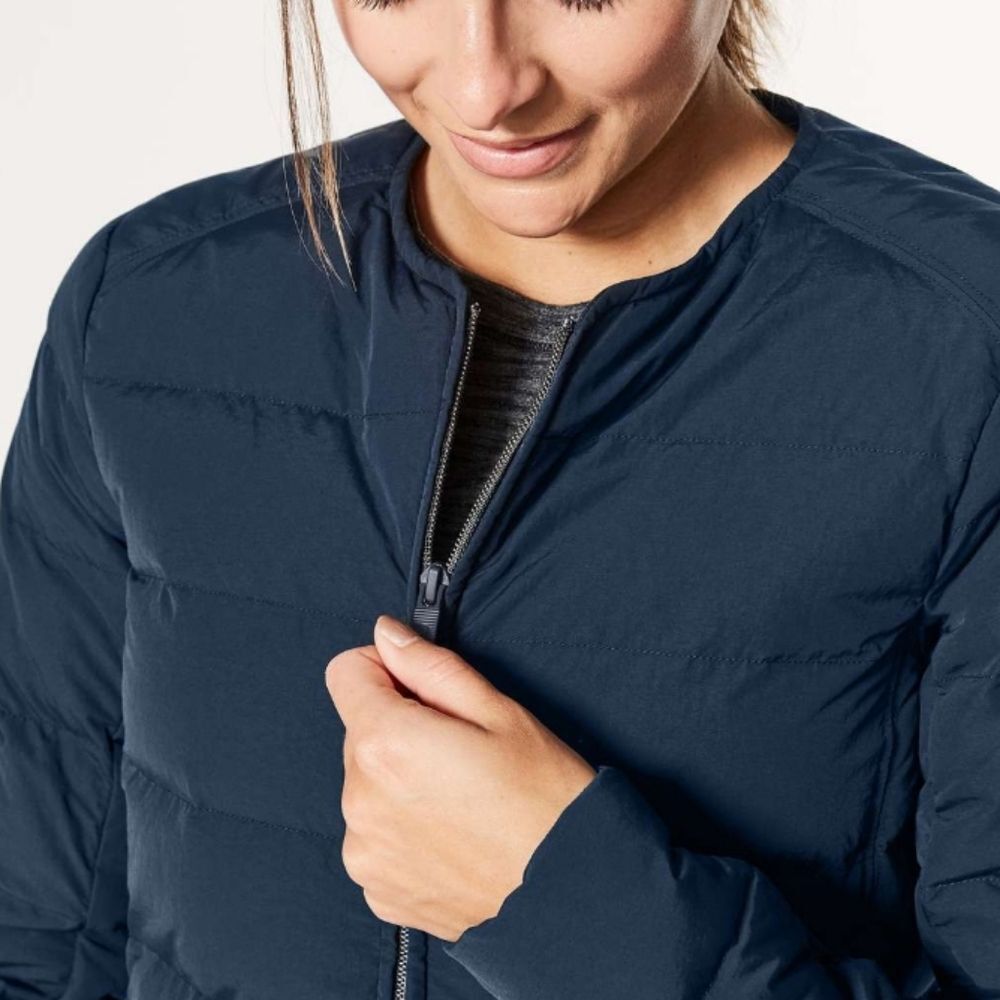 Lululemon Just Enough Puff Jacket in color Inkwell size 10 new no tag - Picture 2 of 16